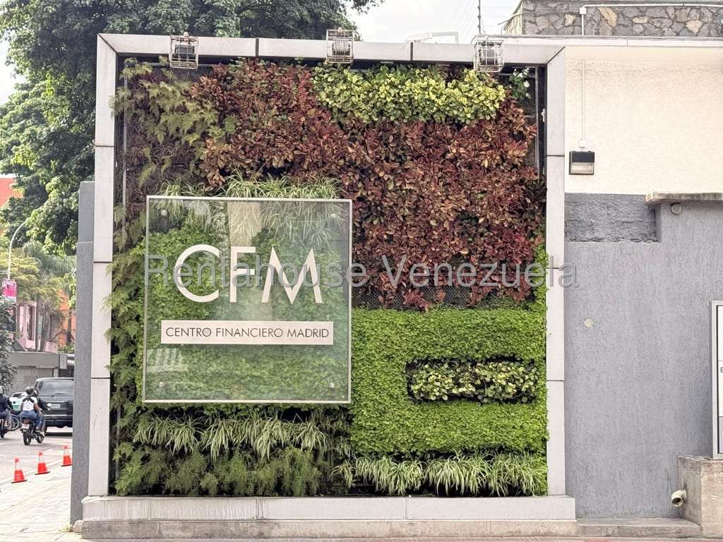 Local comercial en Las Mercedes, Caracas - 1