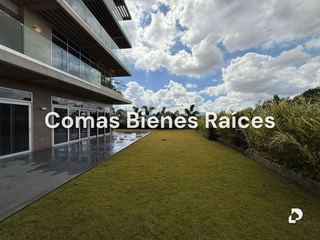 Apartamento en Altamira, Caracas – 2