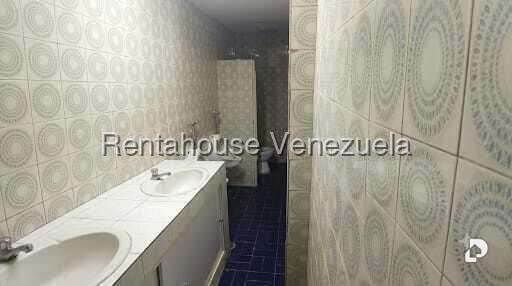 Local comercial en Sabana Grande, Caracas – 13
