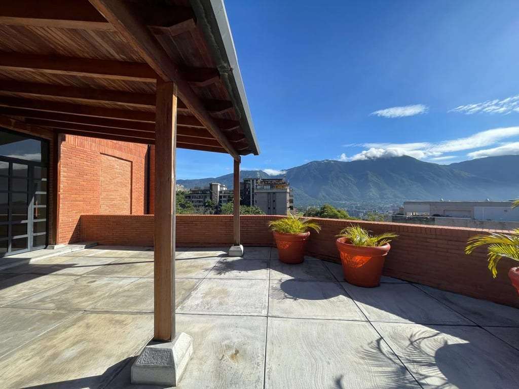 Apartamento en Colinas de Valle Arriba, Caracas - 1