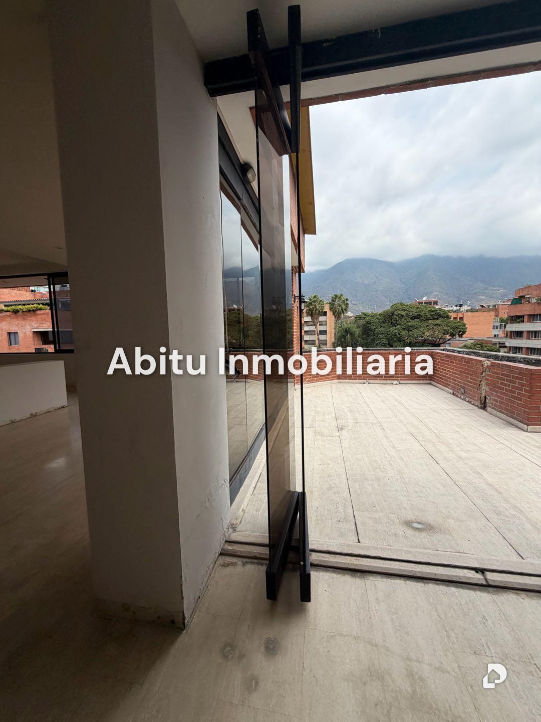 Apartment in Campo Alegre, Caracas – 4