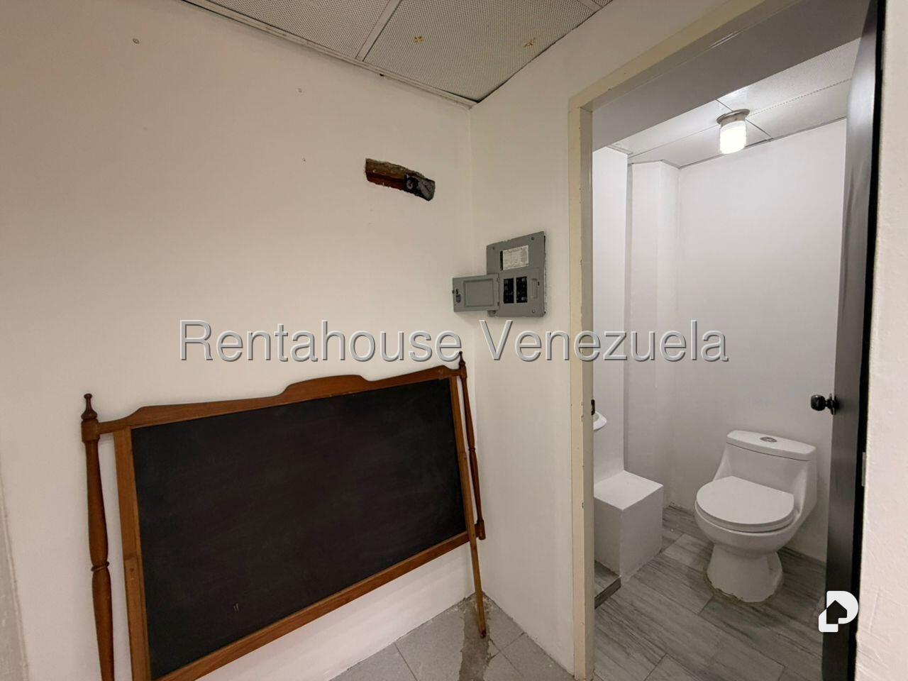 Local comercial en Prados del Este, Caracas – 3