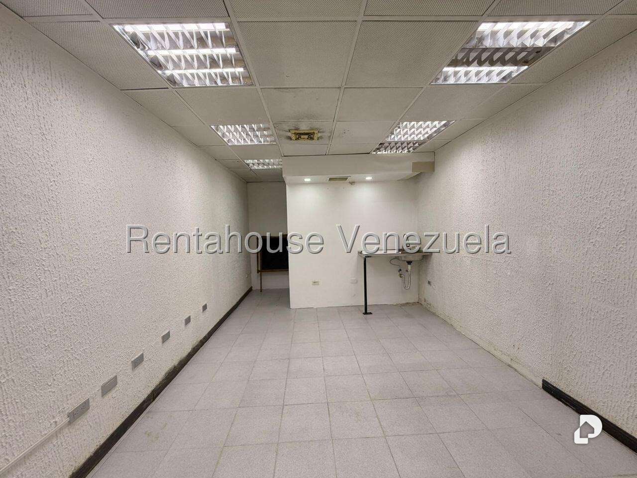 Local comercial en Prados del Este, Caracas – 5