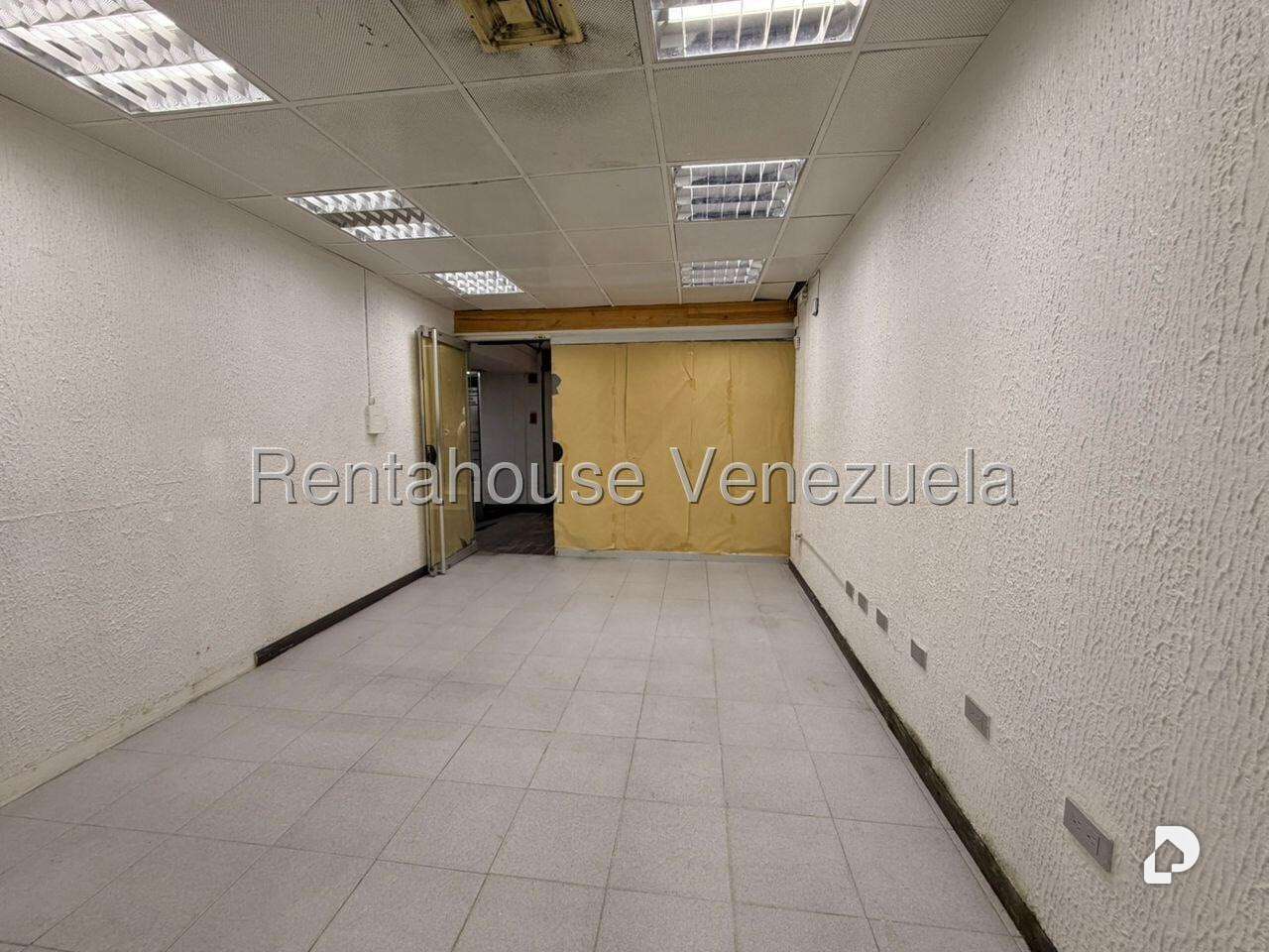 Local comercial en Prados del Este, Caracas – 4