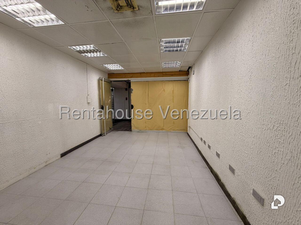 Local comercial en Prados del Este, Caracas – 4