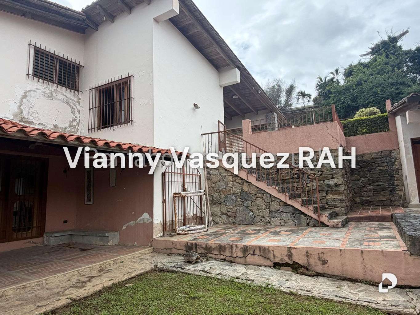 Casa en Prados del Este, Caracas – 30