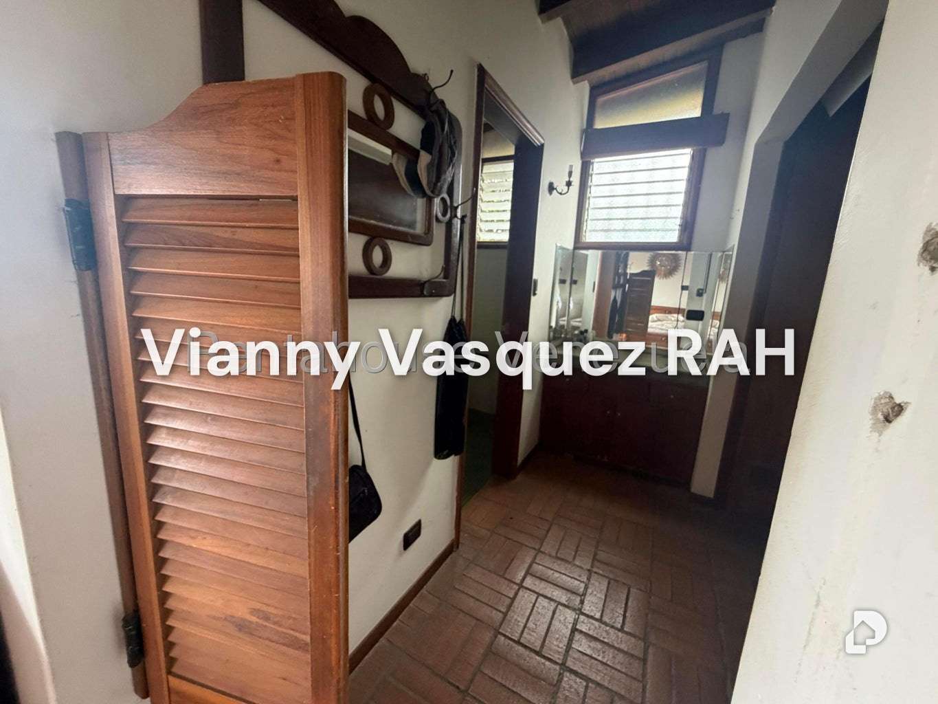 Casa en Prados del Este, Caracas – 15