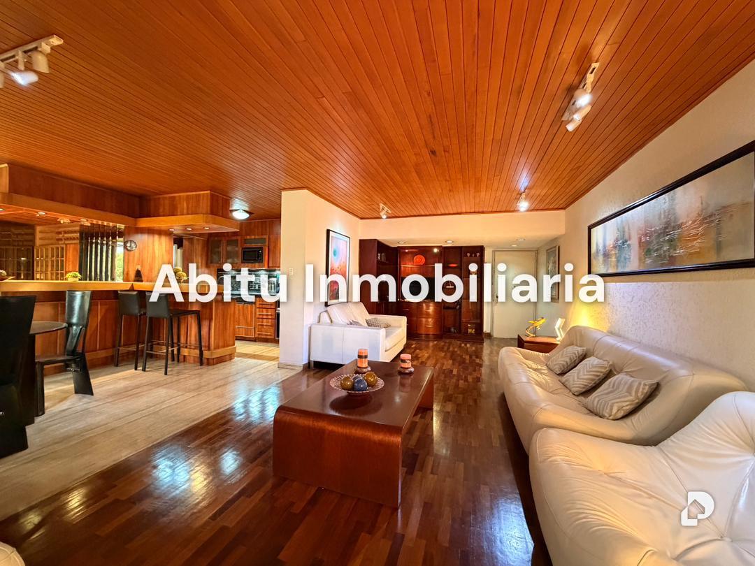 Apartamento en Campo Alegre, Caracas – 2