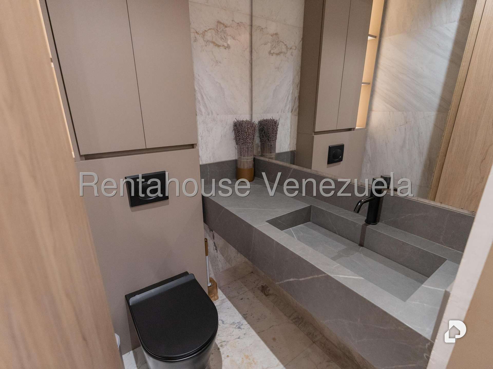 Local comercial en Las Mercedes, Caracas – 26