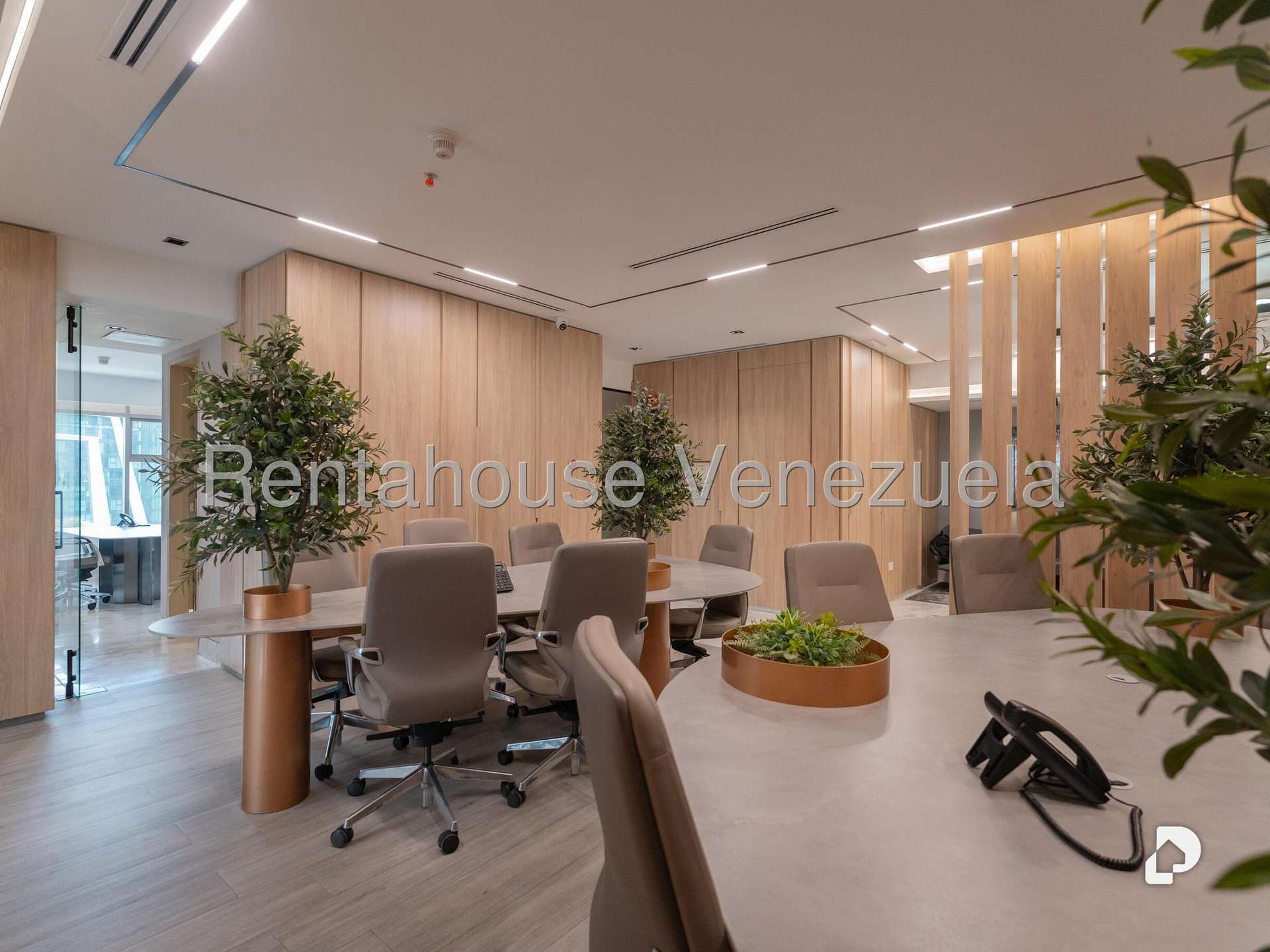 Local comercial en Las Mercedes, Caracas – 25