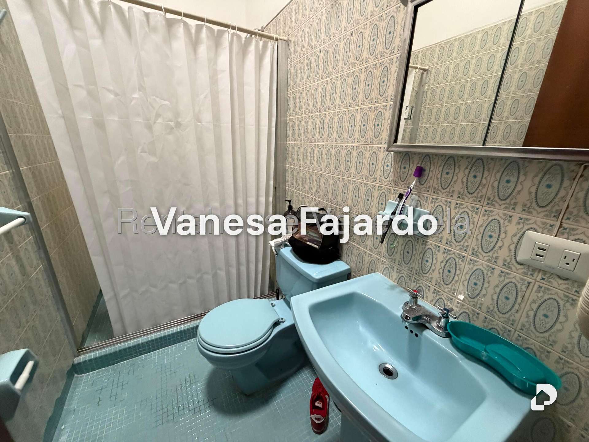 Casa en Alto Prado, Caracas – 16