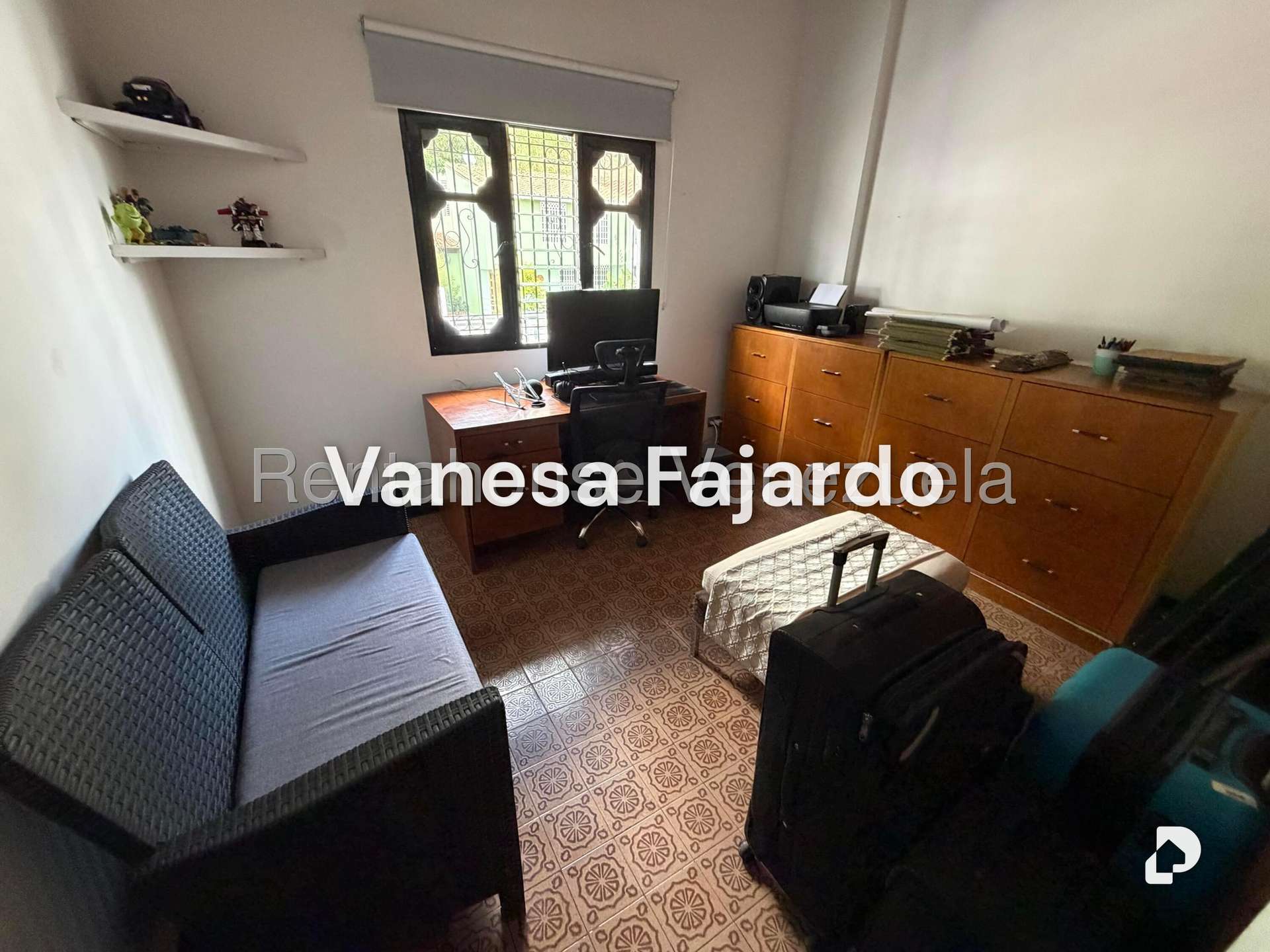 Casa en Alto Prado, Caracas – 17