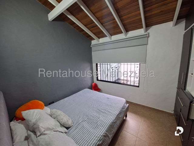 Townhouse en Parroquia Lasso de la Vega, Mérida – 13