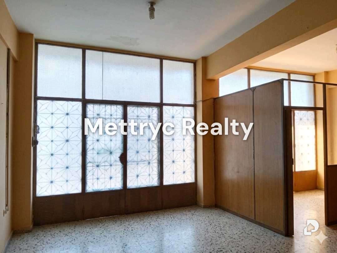 Commercial space in Casco San Blas, Valencia – 11