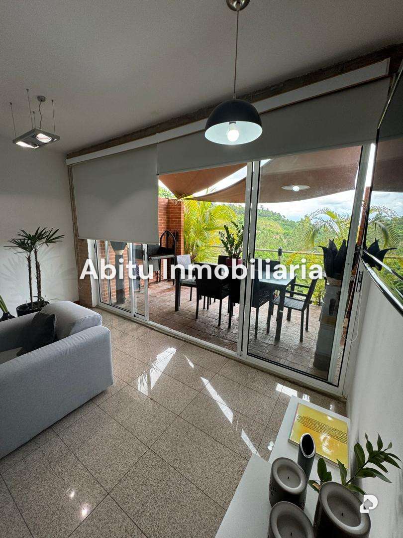 Apartamento en Bosques de La Lagunita, Caracas – 2