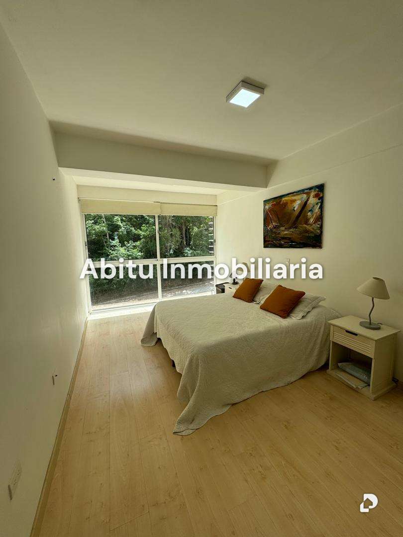Apartamento en Bosques de La Lagunita, Caracas – 11