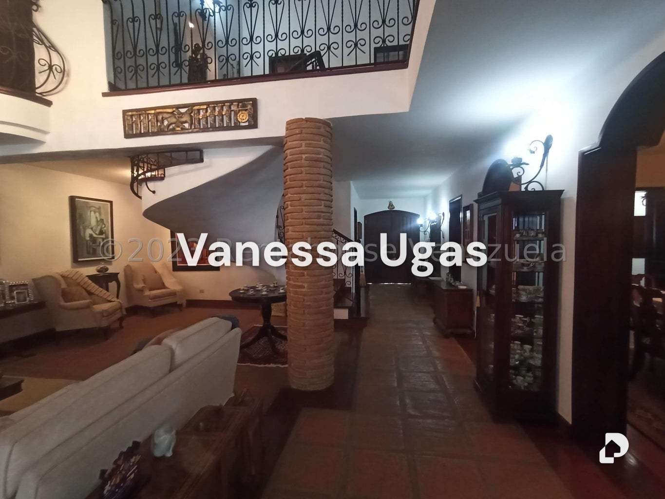 Casa en Santa Sofia, Caracas – 2