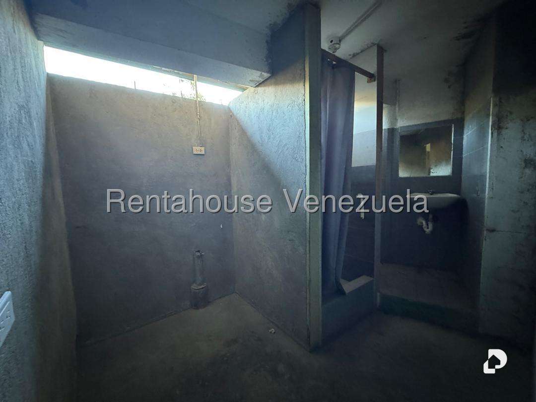 Local comercial en El Hatillo, Caracas – 11