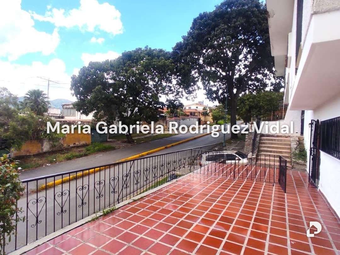 Casa en Colinas de Vista Alegre, Caracas – 12