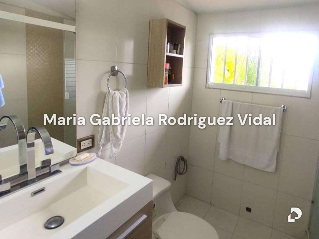Casa en Colinas de Vista Alegre, Caracas – 17