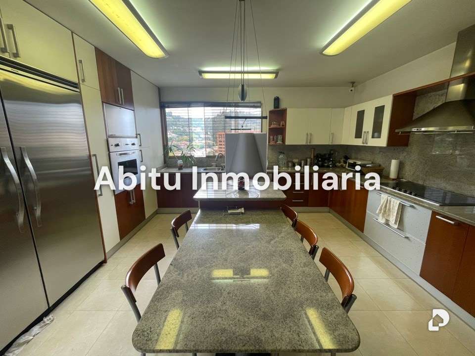 Casa en La Tahona, Caracas – 10