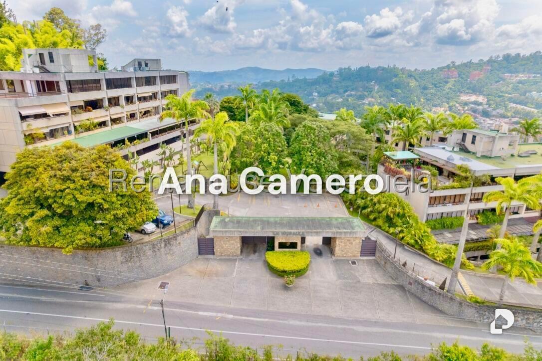 Apartamento en Alto Hatillo, Caracas – 2