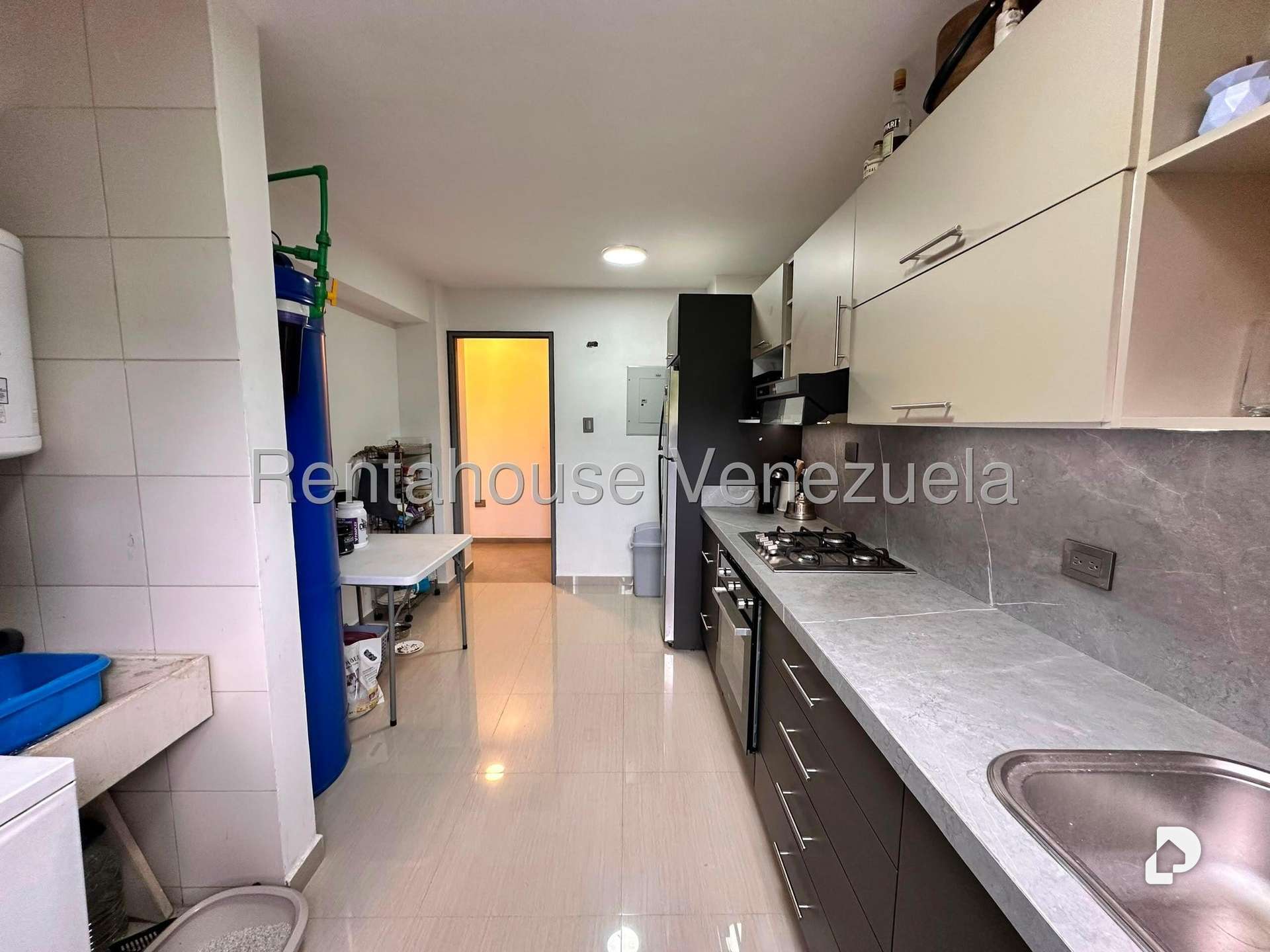 Apartamento en La Bonita, Caracas – 11