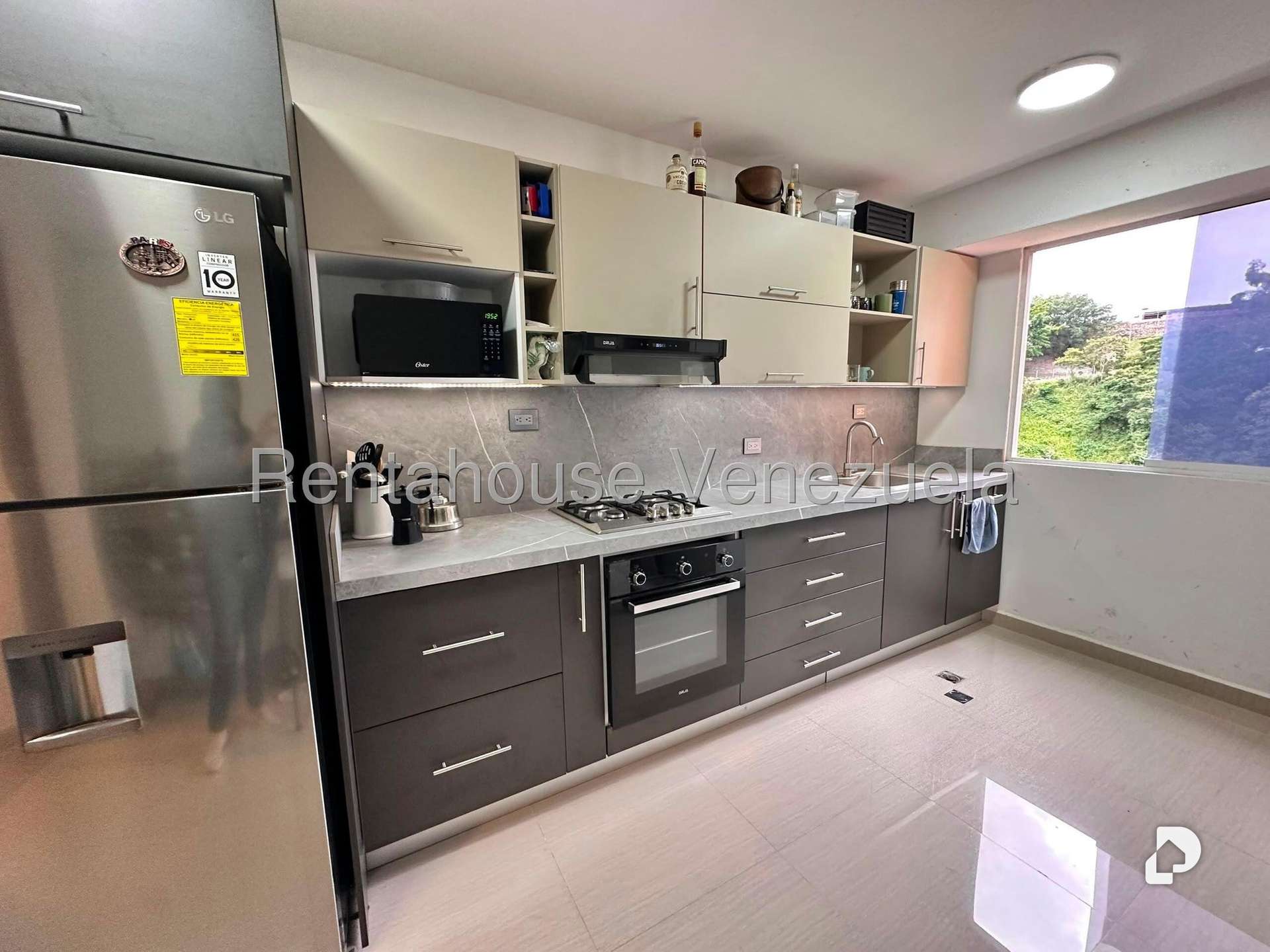 Apartamento en La Bonita, Caracas – 12