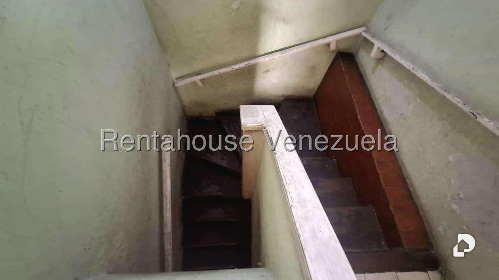 Casa en Bello Monte, Caracas – 13