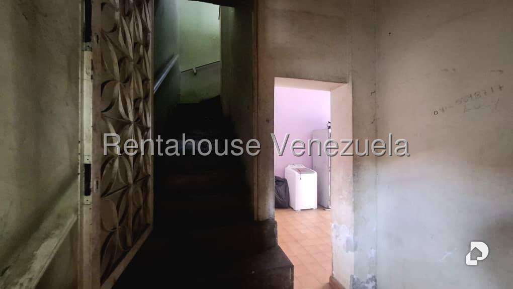 Casa en Bello Monte, Caracas – 12