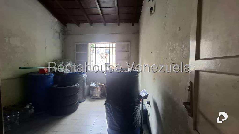 Casa en Bello Monte, Caracas – 16