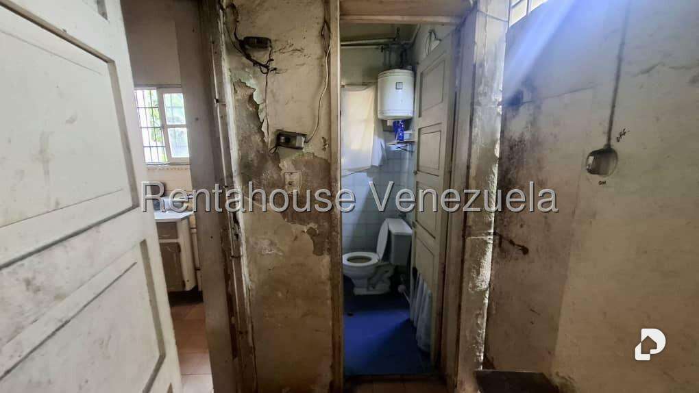 Casa en Bello Monte, Caracas – 10