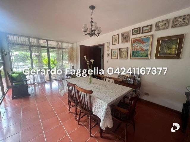 Casa en La Boyera, Caracas – 10