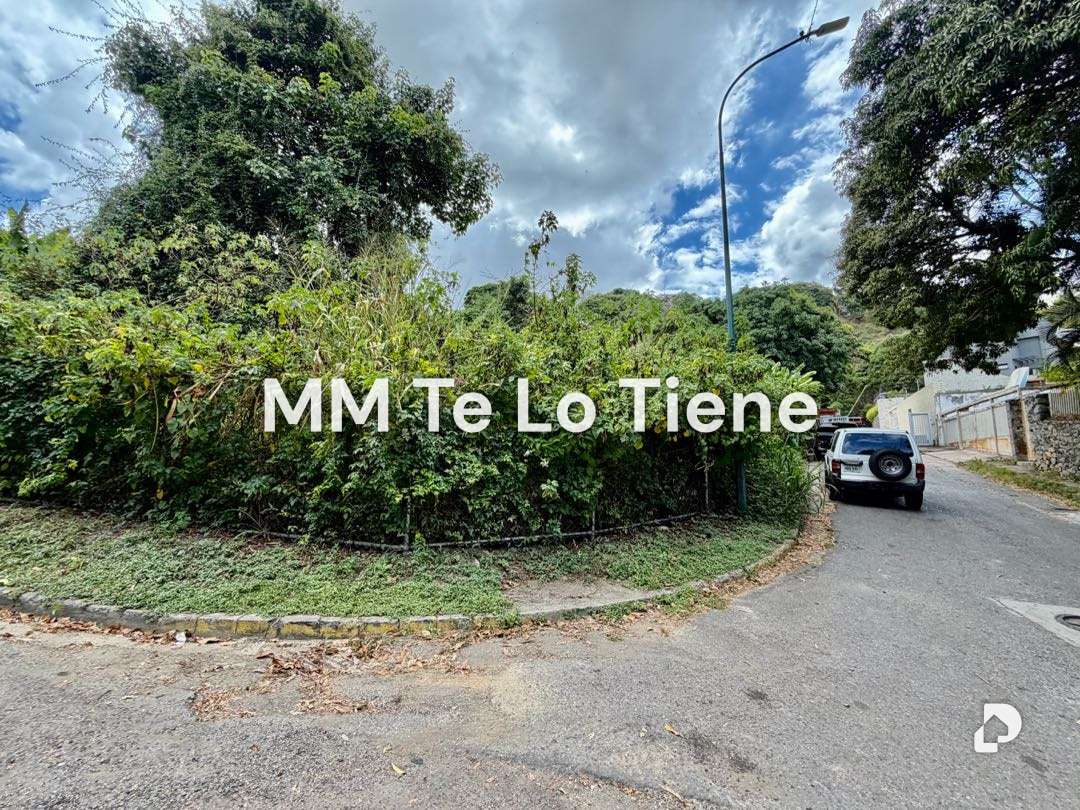 Terreno en Lomas del Mirador, Caracas – 2