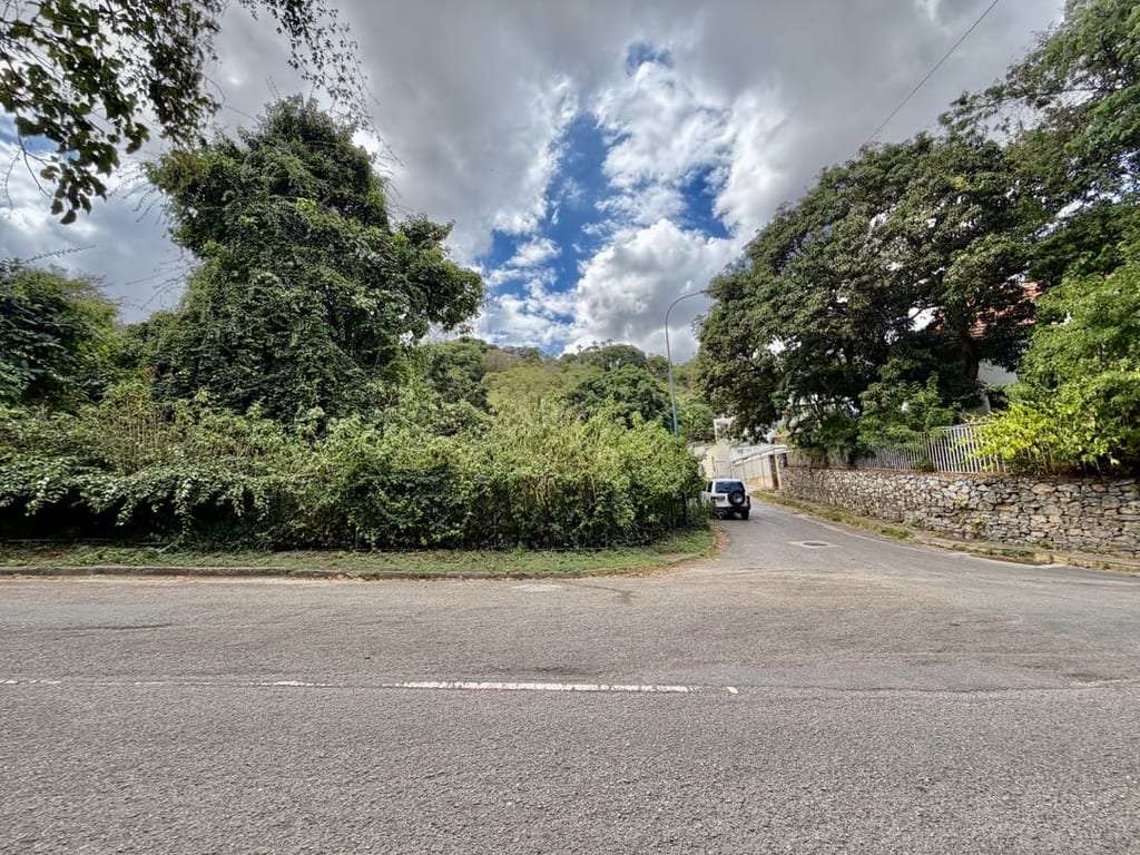 Terreno en Lomas del Mirador, Caracas - 1