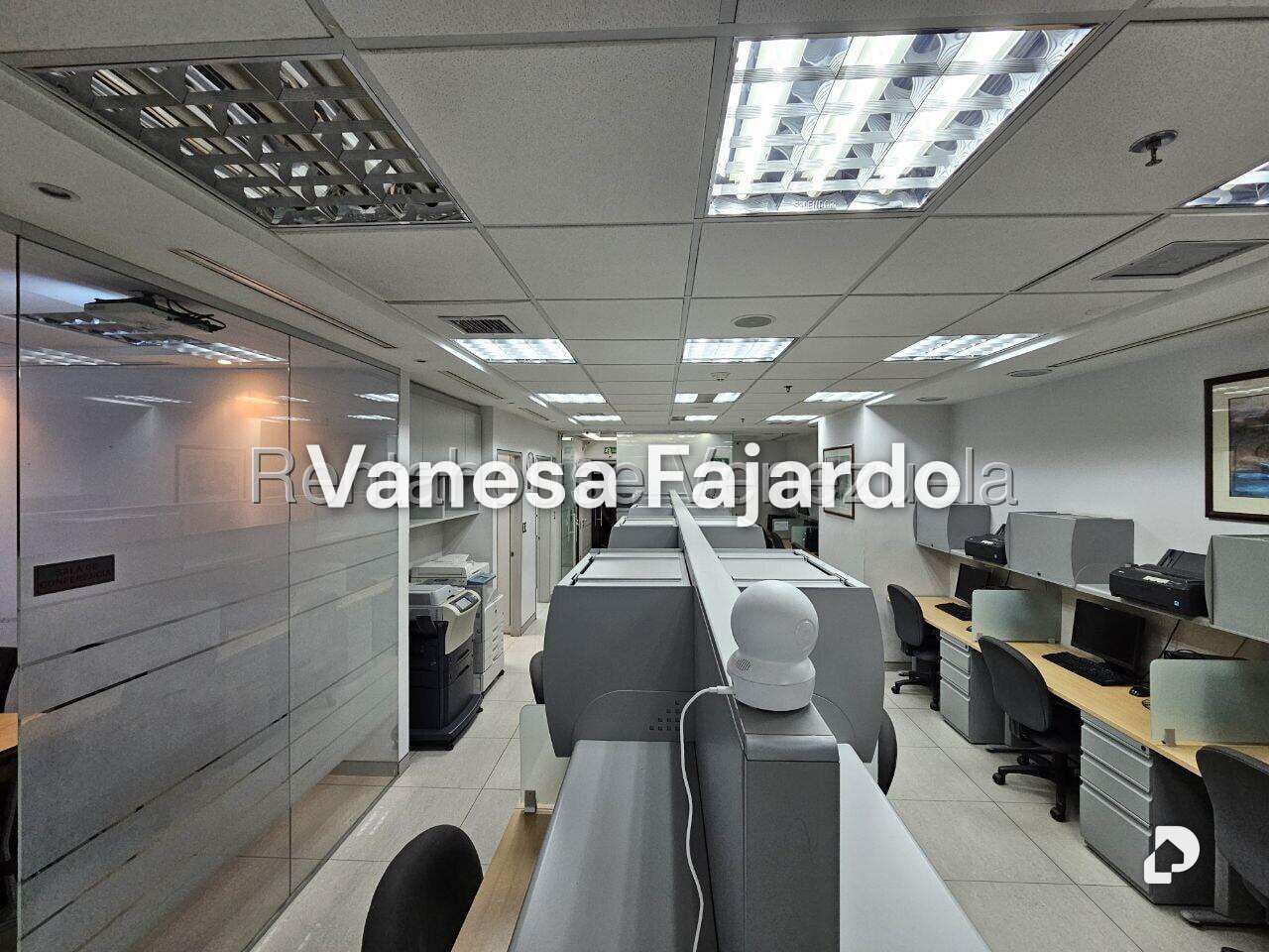 Oficina en Parroquia La Candelaria, Caracas – 18