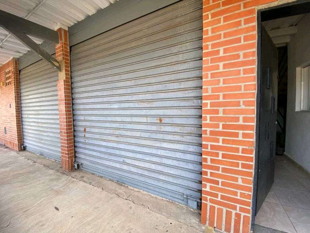 Local comercial en Pque. Com. Aereopuerto, Valencia - 1
