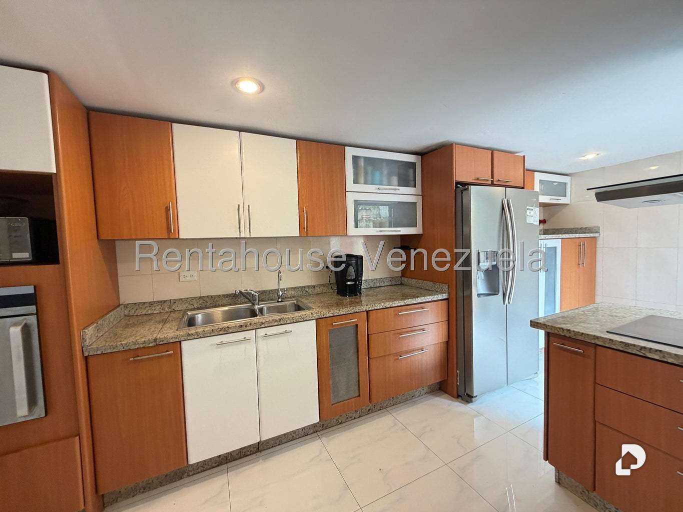 Casa en Monte Claro, Caracas – 17
