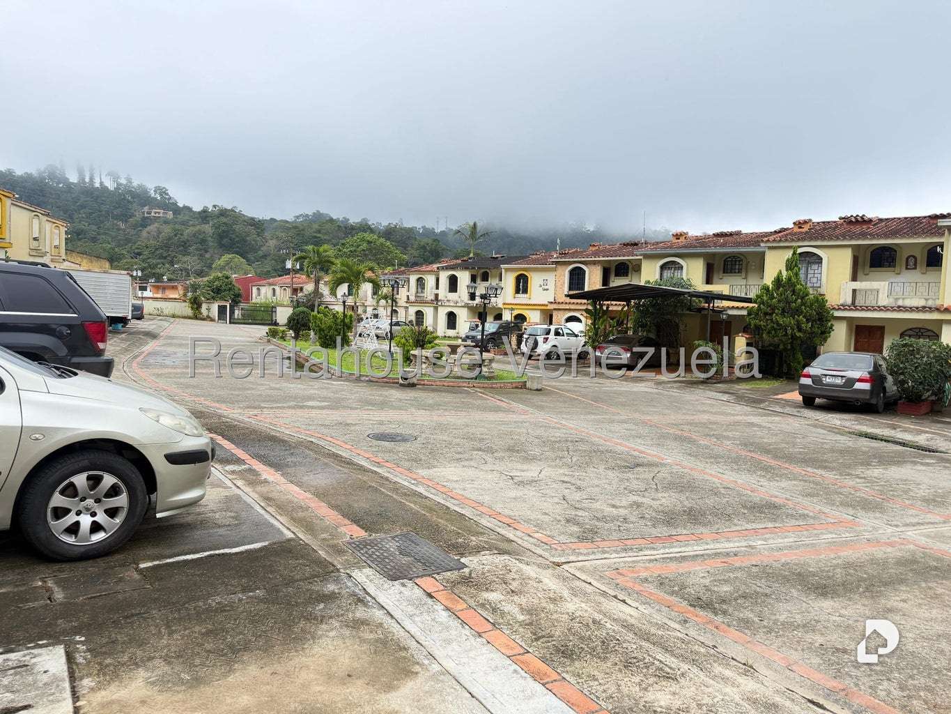 Casa en Monte Claro, Caracas – 57