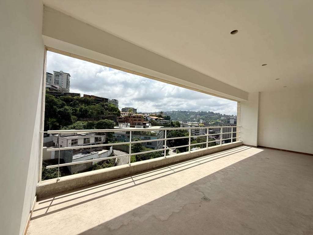 Apartamento en Las Mercedes, Caracas - 1