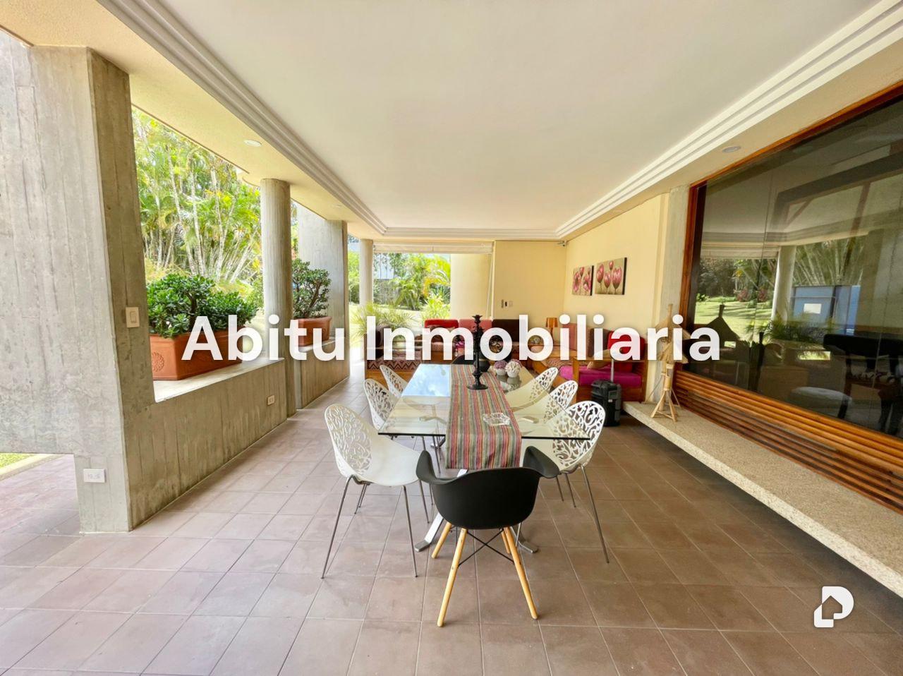 House in La Lagunita, Caracas – 5