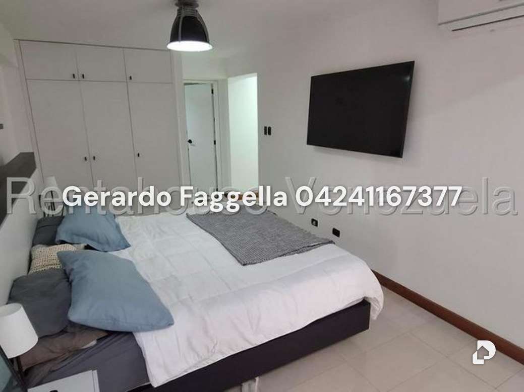 Apartamento en Urb. Miranda, Caracas – 18