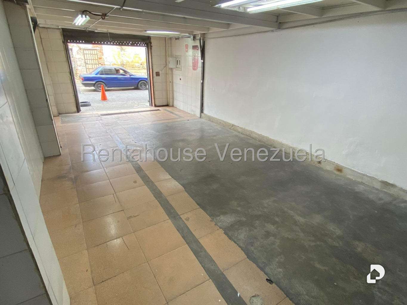 Local comercial en Puente Hierro, Caracas – 9