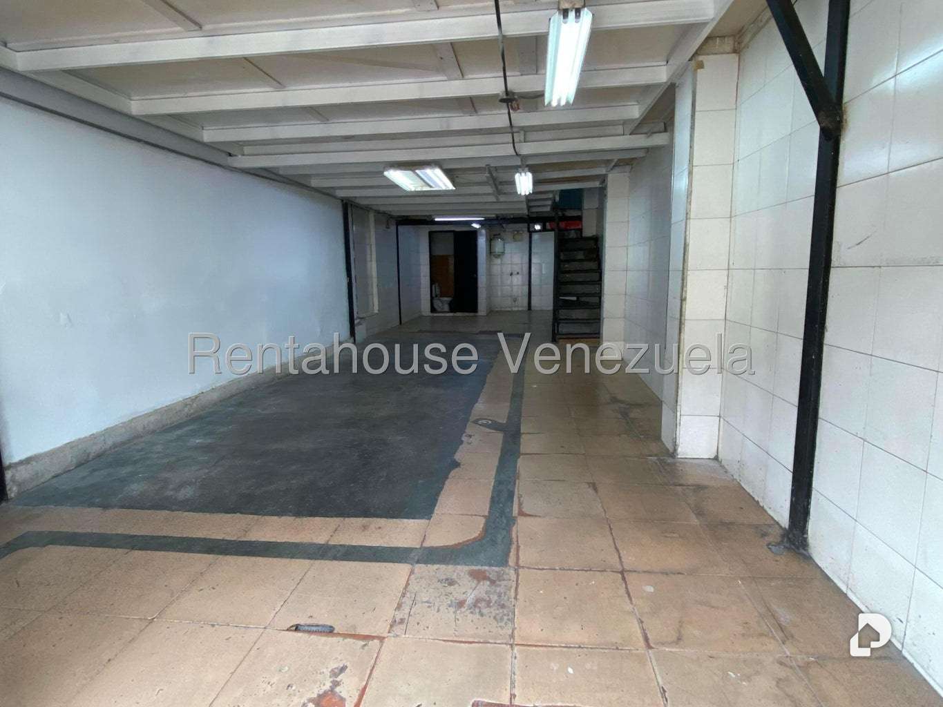 Local comercial en Puente Hierro, Caracas – 6