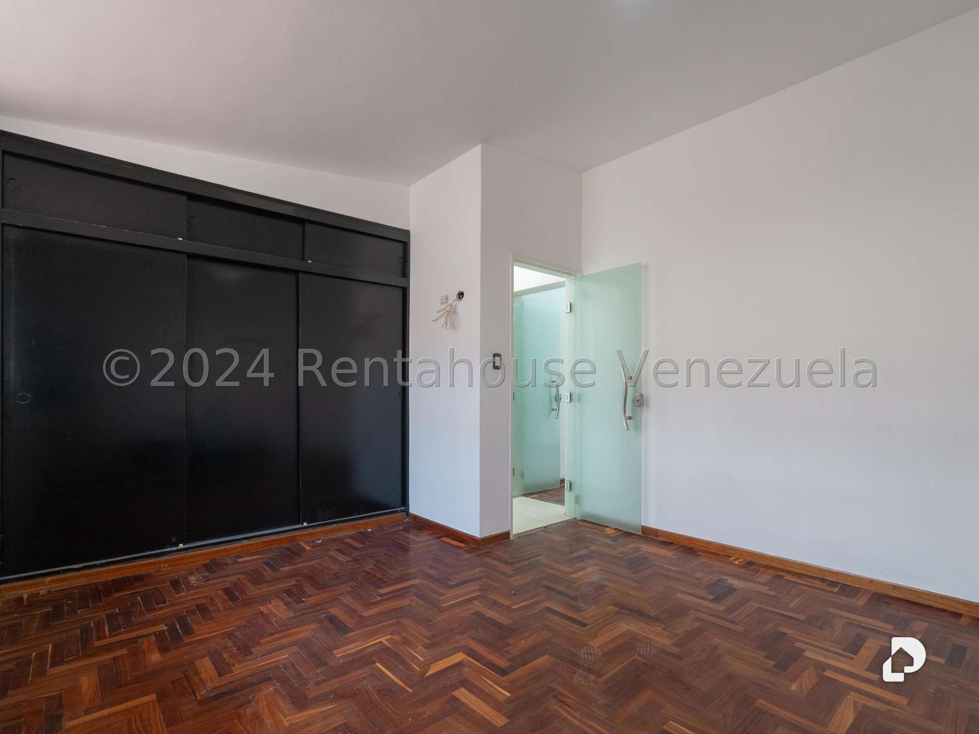 Casa en Colinas de Bello Monte, Caracas – 28