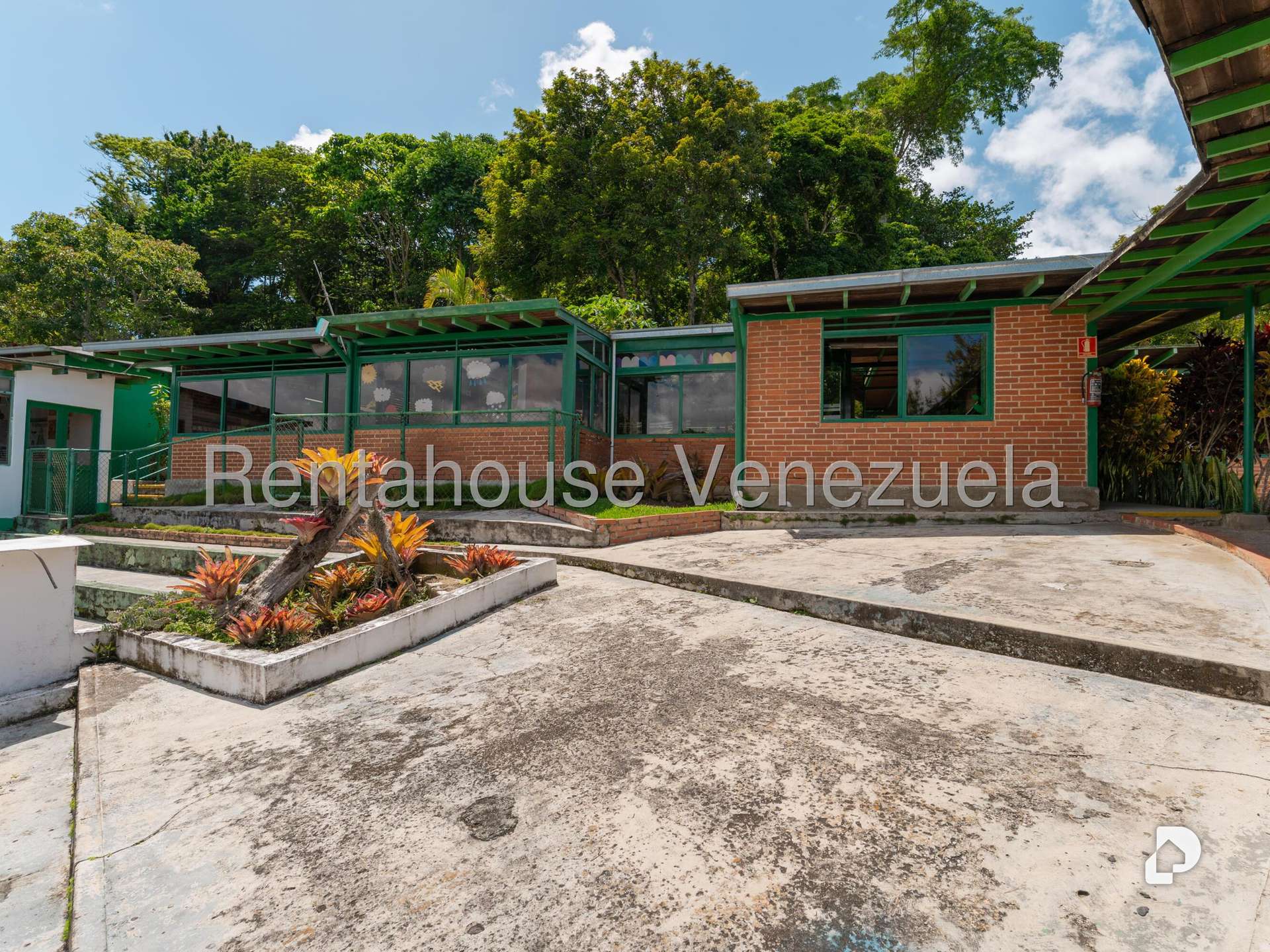 Terreno en Oripoto, Caracas – 37
