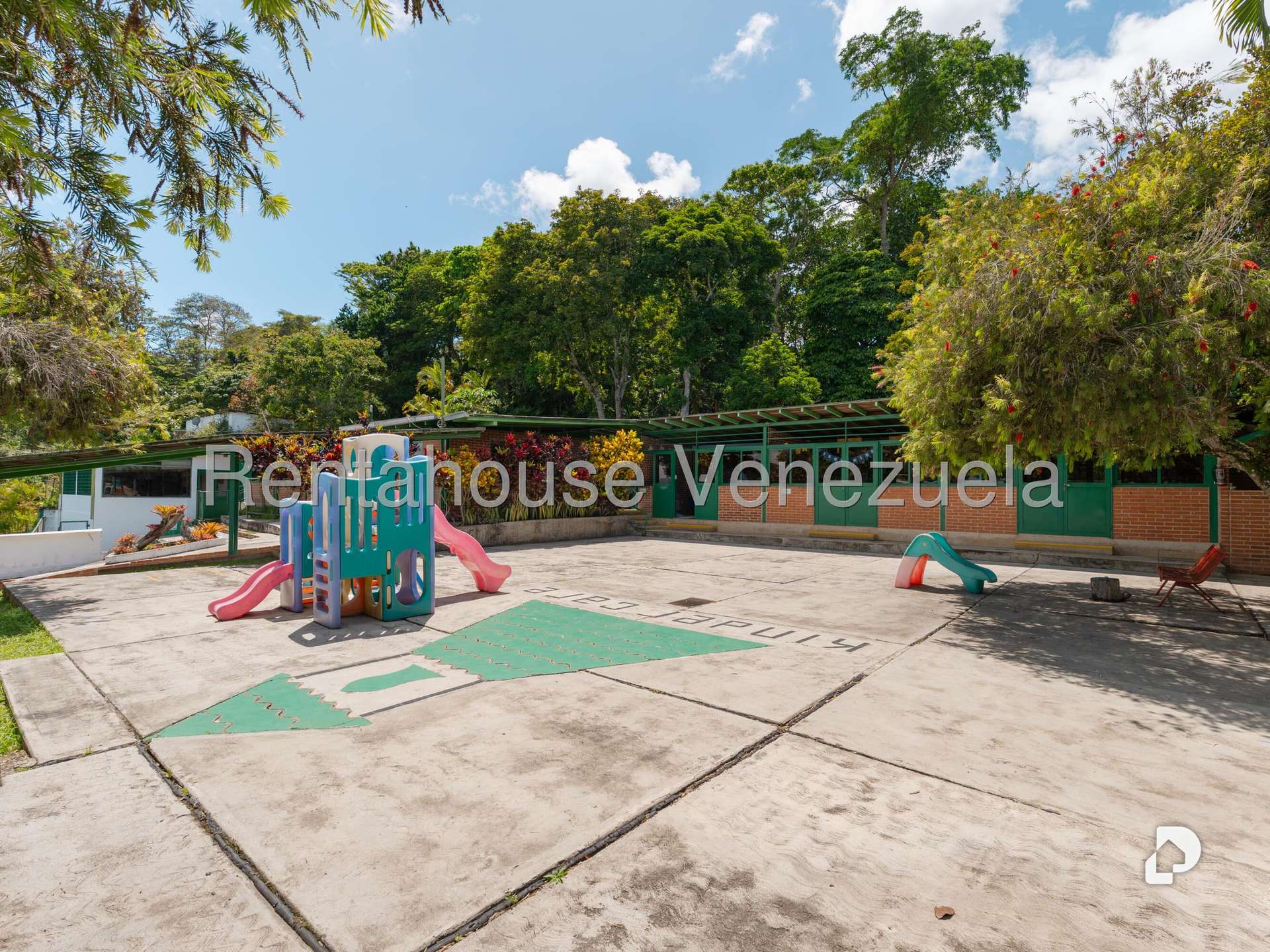 Terreno en Oripoto, Caracas – 36