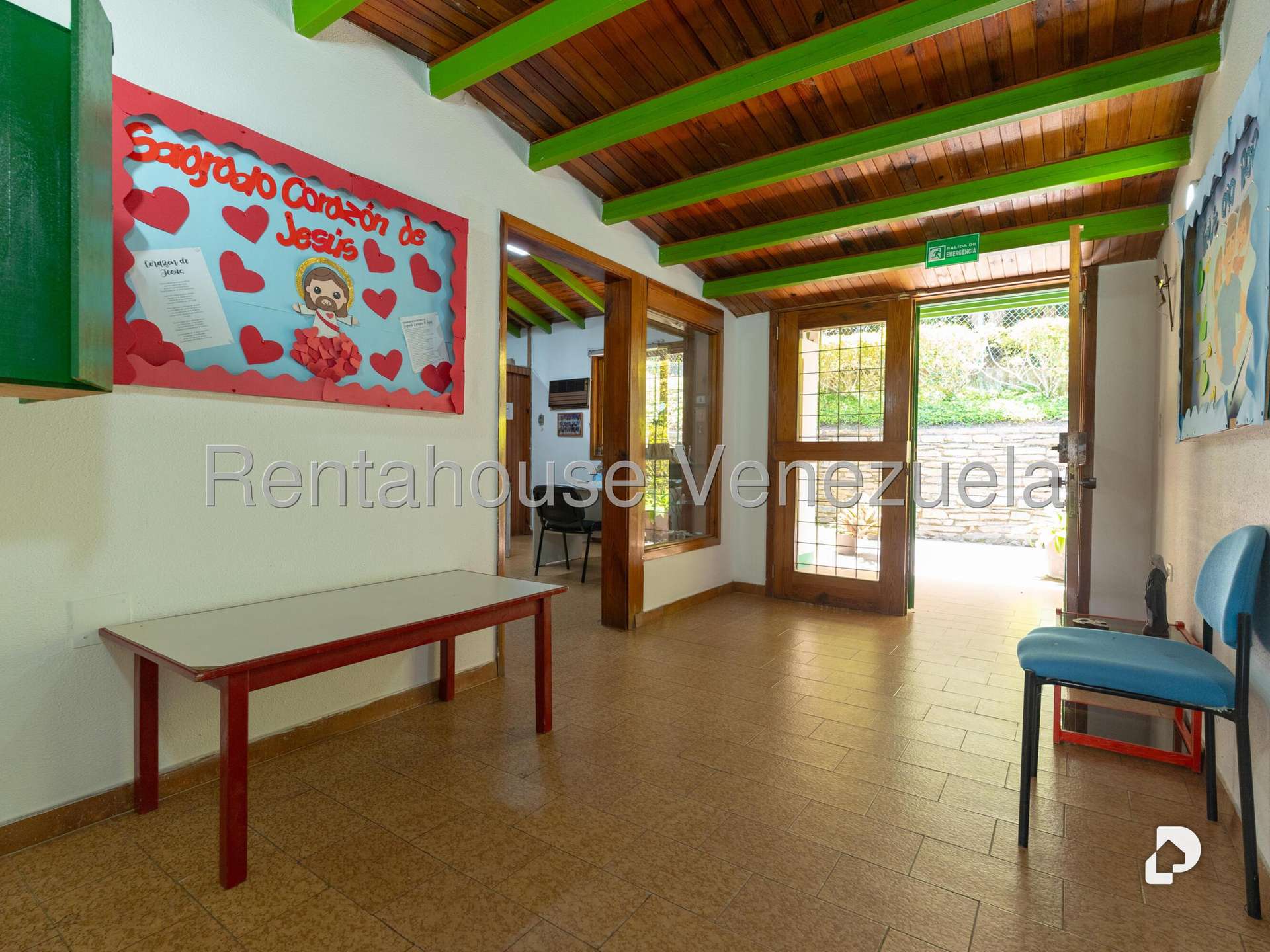 Terreno en Oripoto, Caracas – 24