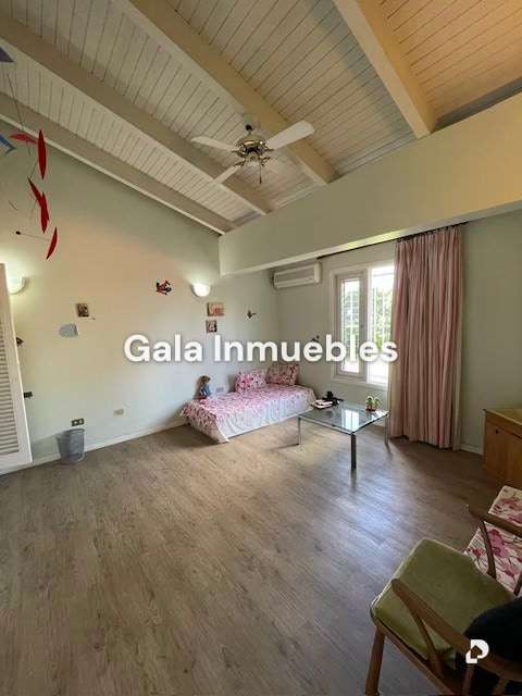 House in Santa Paula, Caracas – 11