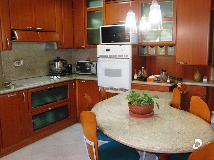 Apartamento en Los Campitos, Caracas – 6